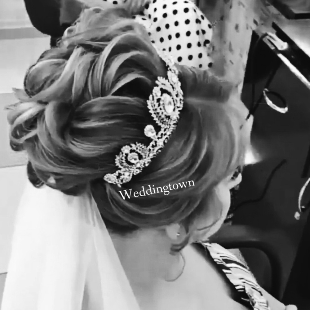 Tiara crown wedding bride bridal
